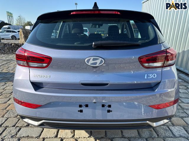 Hyundai / i30 / Blau / / / 
