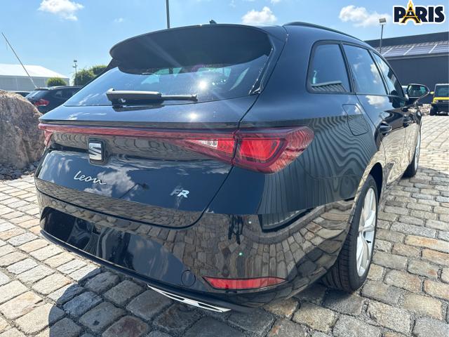 Seat / Leon Sportstourer / Schwarz / / / 