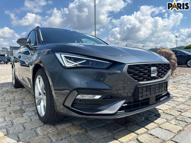 Seat / Leon Sportstourer / Grau / / / 
