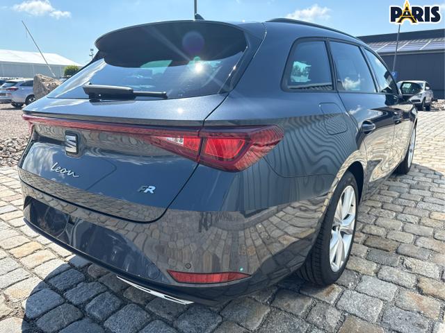 Seat / Leon Sportstourer / Grau / / / 