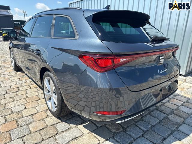 Seat / Leon Sportstourer / Grau / / / 