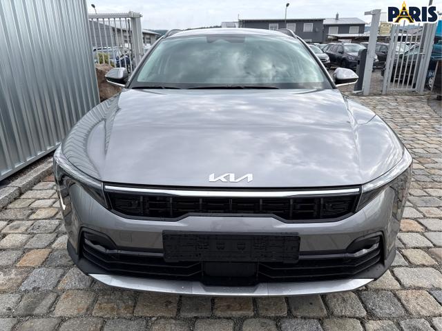 Kia / K4 Sportswagon / Silber / / / , Beispielbilder, ggf. teilweise mit Sonderausstattung
