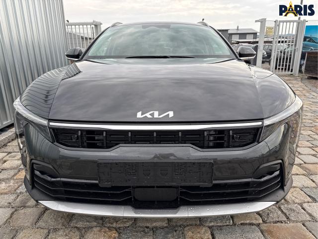 Kia / K4 Sportswagon / Silber / / / , Beispielbilder, ggf. teilweise mit Sonderausstattung