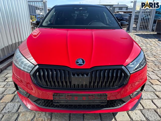 Skoda / Fabia / Rot / / / 