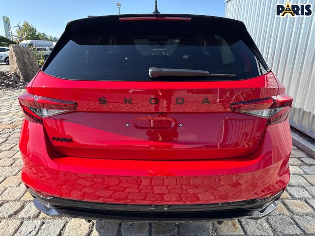 Skoda / Fabia / Rot / / / 