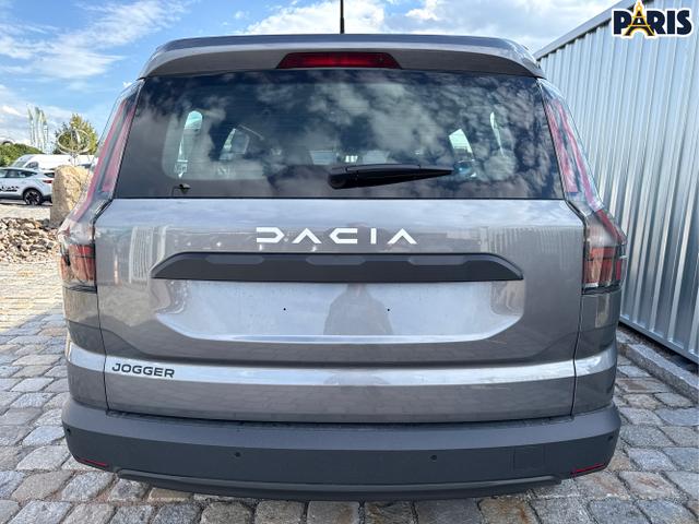 Dacia / Jogger / Grau / / / 