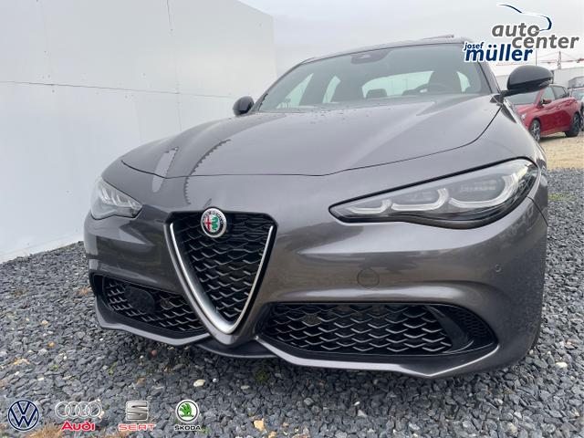 Alfa Romeo / Giulia / Weiß / / / 