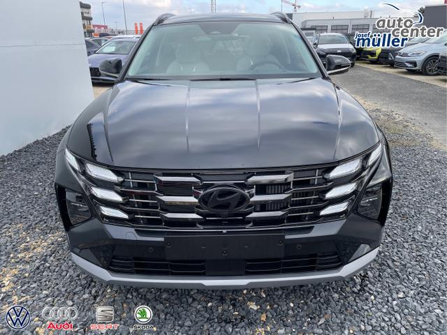 Hyundai / TUCSON FACELIFT / Weiß / / / 