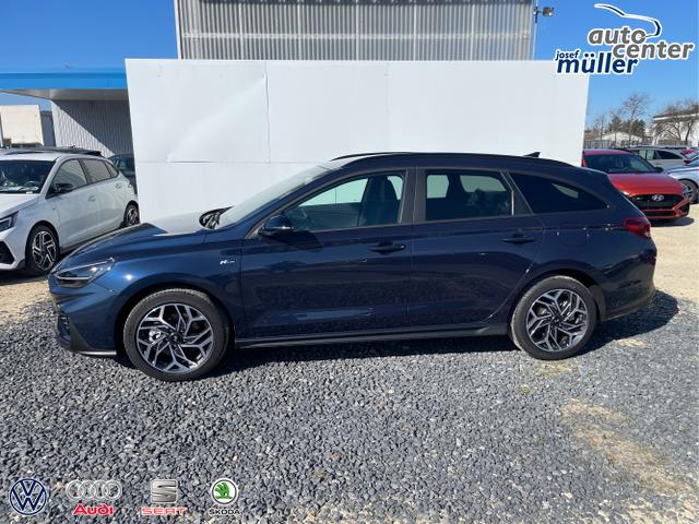 Hyundai / i30 / Weiß / / / 