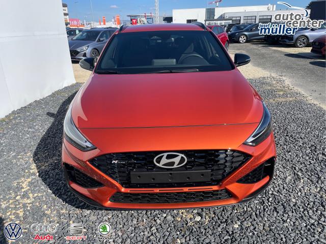 Hyundai / i30 / Weiß / / / 