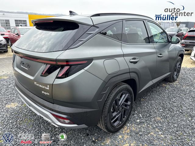 Hyundai / TUCSON FACELIFT / Wei&szlig; / / / 