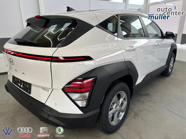 Hyundai / KONA / Weiß / / / DCT ACC NAVI RFK Smart Key