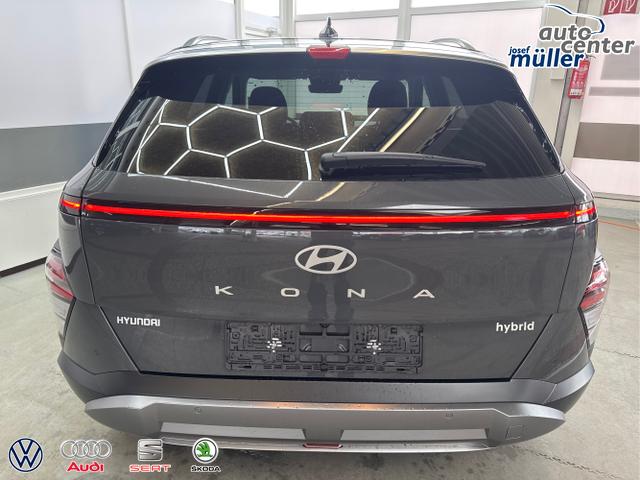Hyundai / KONA / Grau / / / DCT ACC SHZ NAVI 18ALU 