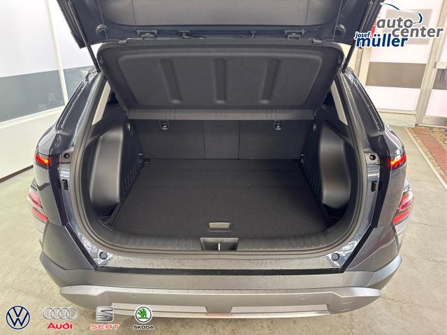 Hyundai / KONA / Blau / / / DCT ACC SHZ NAVI 18ALU 