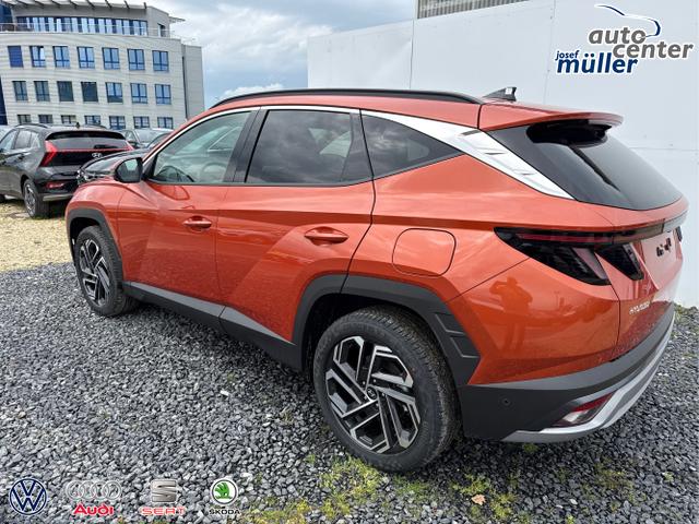 Hyundai / TUCSON FACELIFT / Weiß / / / 