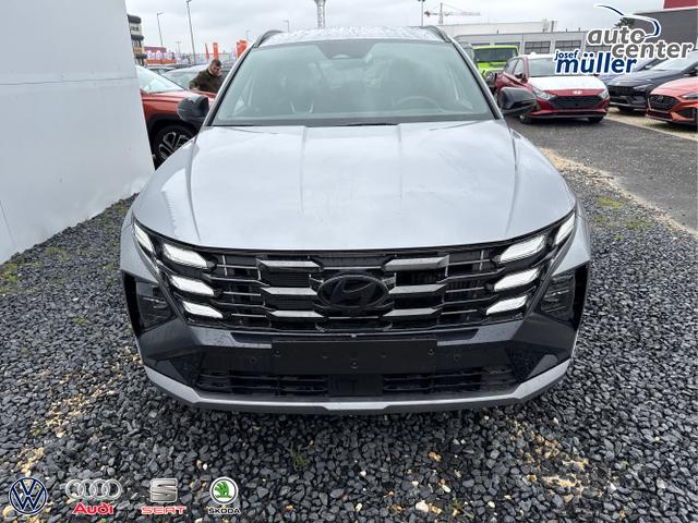 Hyundai / TUCSON FACELIFT / Weiß / / / 