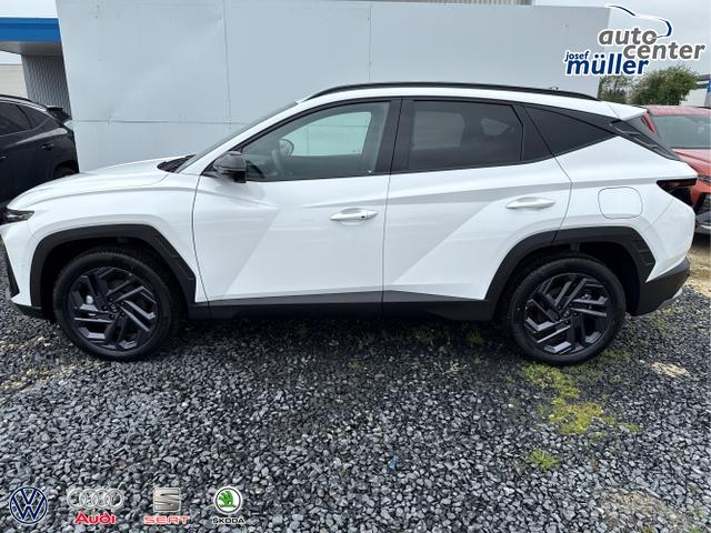 Hyundai / TUCSON FACELIFT / Weiß / / / 