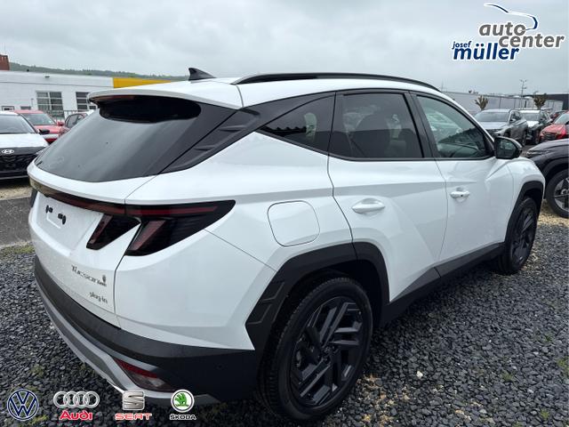 Hyundai / TUCSON FACELIFT / Weiß / / / 