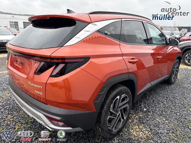 Hyundai / TUCSON FACELIFT / Weiß / / / 