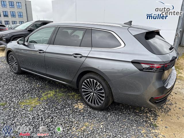 Volkswagen / Passat Variant / Weiß / / / 