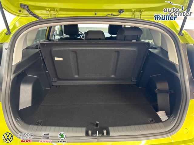 Hyundai / BAYON / Grün / / / NAVI SHZ RFK PDC KLIMAAUTOMATIK Licht/Regensensor