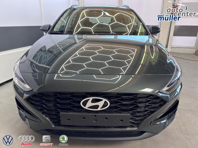 Hyundai i30 Kombi STYLE EDITION NAVI SHZ KLIMAAUTOMATIK RFK LED PDC v+h 