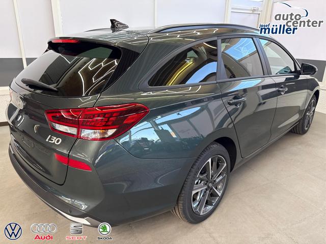 Hyundai i30 Kombi STYLE EDITION NAVI SHZ KLIMAAUTOMATIK RFK LED PDC v+h 