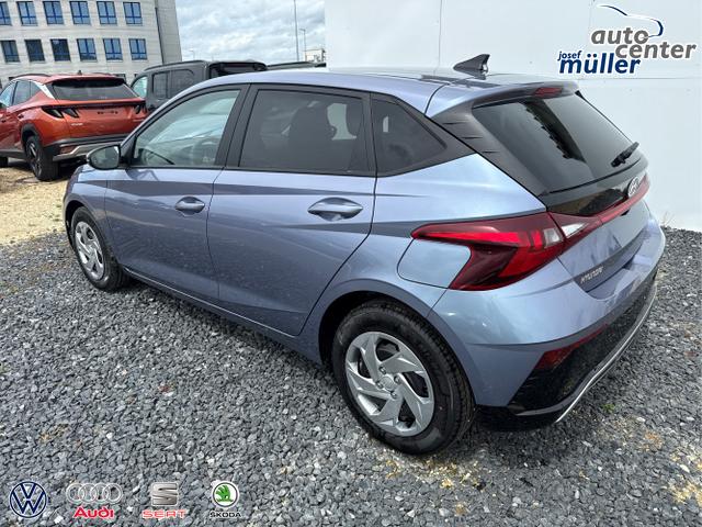 Hyundai / i20 / Blau / / / DCT WP KLIMAAUTOMATIK NAVI RFK TEMPOMAT