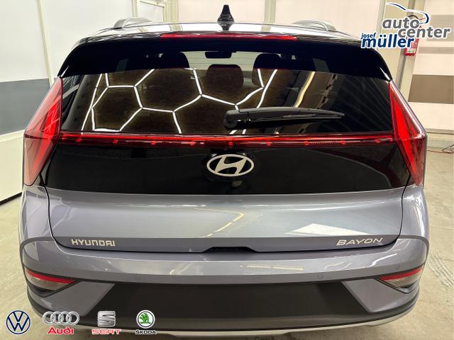 Hyundai / BAYON / Blau / / / DCT ACC SmartSense PLUS NAVI SHZ RFK PDC KLIMAAUTOMATIK