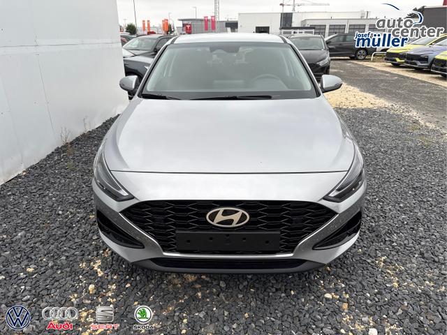 Hyundai / i30 / Silber / / / EDITION SHZ NAVI ALU LED RFK PDC