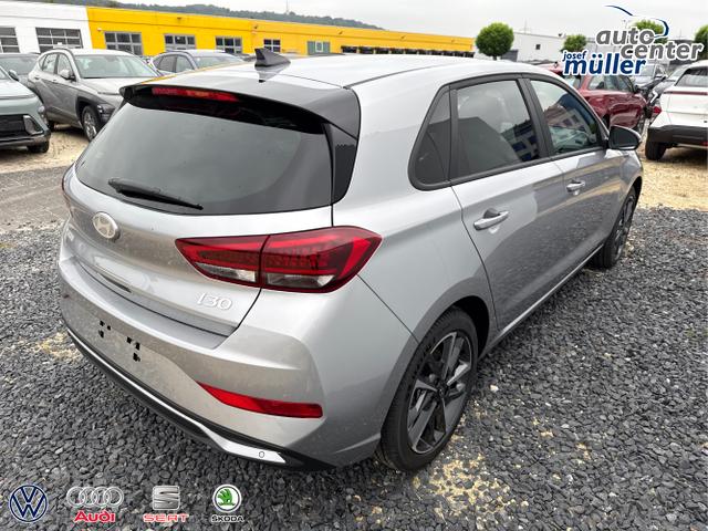 Hyundai / i30 / Silber / / / EDITION SHZ NAVI ALU LED RFK PDC