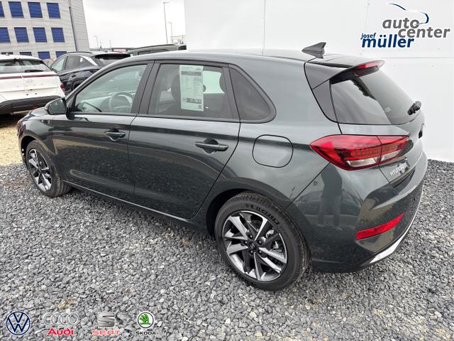 Hyundai / i30 / Grün / / / EDITION SHZ NAVI ALU LED RFK PDC