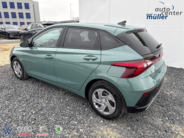 Hyundai / i20 / Grün / / / NAVI Klimaautomatik SHZ 