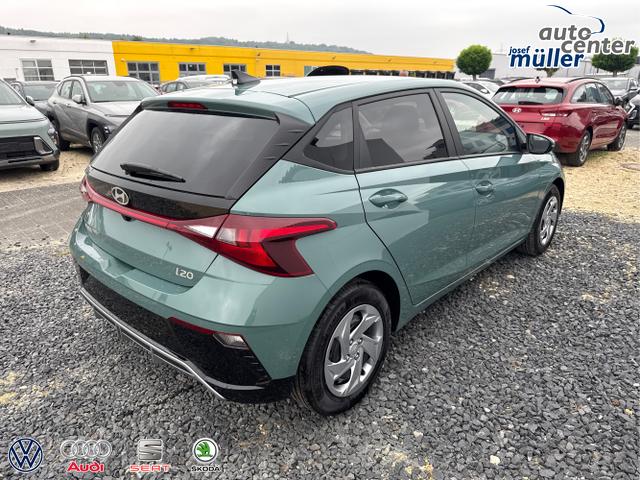 Hyundai / i20 / Grün / / / NAVI Klimaautomatik SHZ 