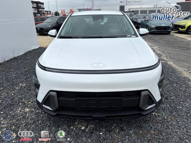 Hyundai / KONA / Weiß / / / NAVI KLIMAAUTOMATIK PDC v+h RFK