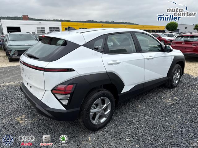 Hyundai / KONA / Weiß / / / NAVI KLIMAAUTOMATIK PDC v+h RFK