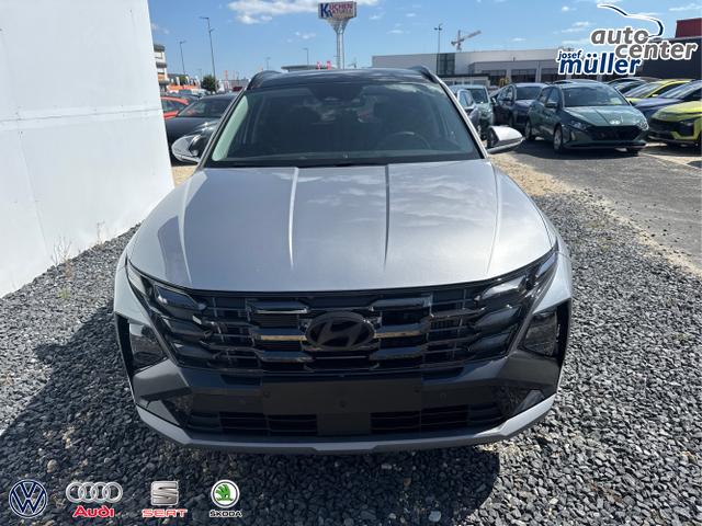 Hyundai / TUCSON / Silber / / / PANO SHZ v+h 18 ALU