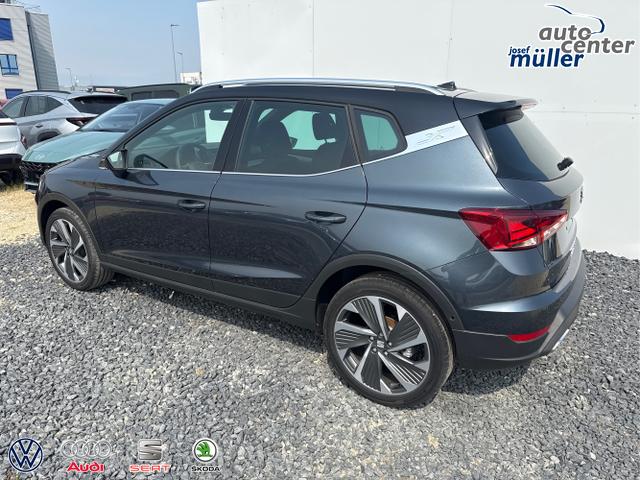 Seat / Arona / Grau / / / NAVI SHZ VOLL LED RFK PDC v+h 18ALU 