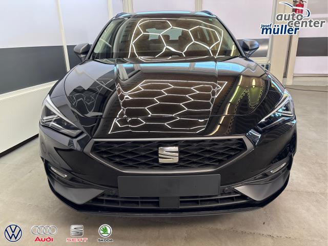 Seat / Leon / Schwarz / / / 1.5 TSI MATRIX NAVI SHZ RFK KESSY