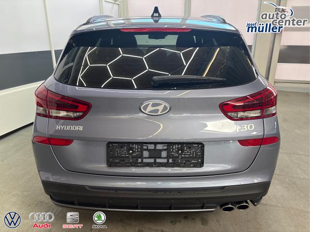 Hyundai / i30 / Blau / / / DCT ACC NAVI RFK WP 