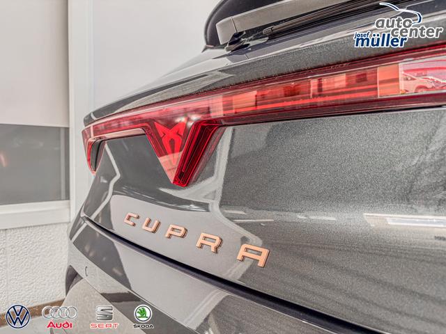 Cupra Leon 1.5 eTSI DSG INTELLIGENT DRIVE ACC KEYLESS 