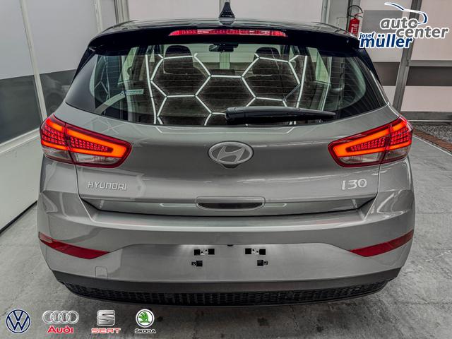 Hyundai i30 STYLE NAVI LED RFK PDC 