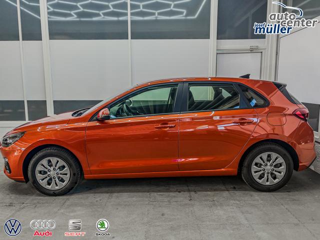 Hyundai i30 STYLE NAVI LED RFK PDC 