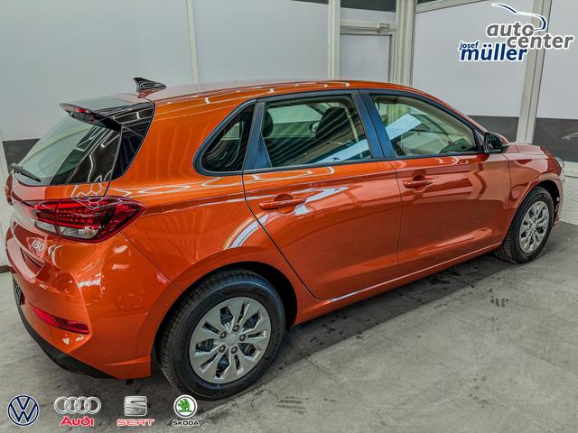 Hyundai i30 STYLE NAVI LED RFK PDC 