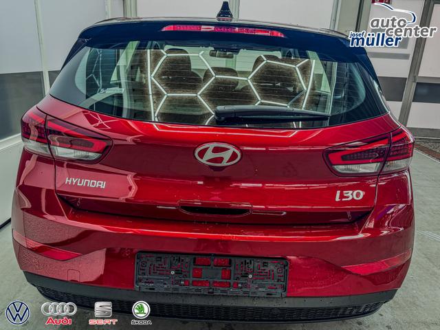 Hyundai i30 STYLE NAVI LED RFK PDC 