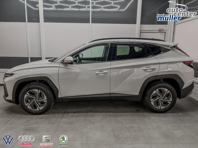 Hyundai TUCSON STYLE KLIMAAUTOMATIK TOTWINKEL NAVI SHZ RFK PDC 