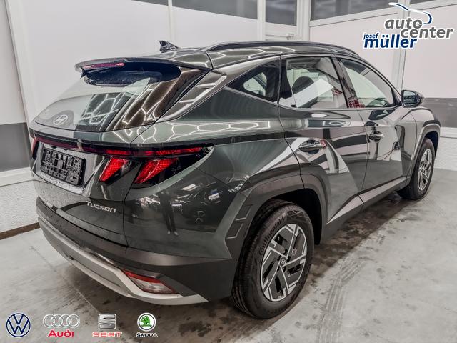 Hyundai TUCSON STYLE AUT KLIMAAUTOMATIK TOTWINKEL NAVI SHZ RFK PDC 