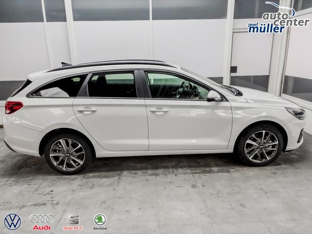 Hyundai i30 Kombi STYLE EDITION NAVI SHZ KLIMAAUTOMATIK RFK LED PDC v+h 