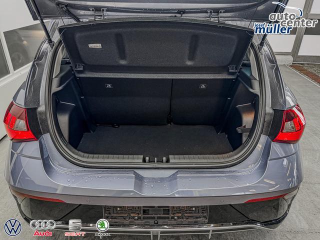 Hyundai i20 STYLE NAVI SHZ LED ALU RFK KLIMAAUTOMATIK 