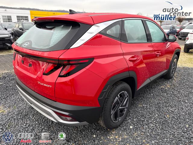 Hyundai / TUCSON / Rot / / / SHZ NAVI PDC RFK